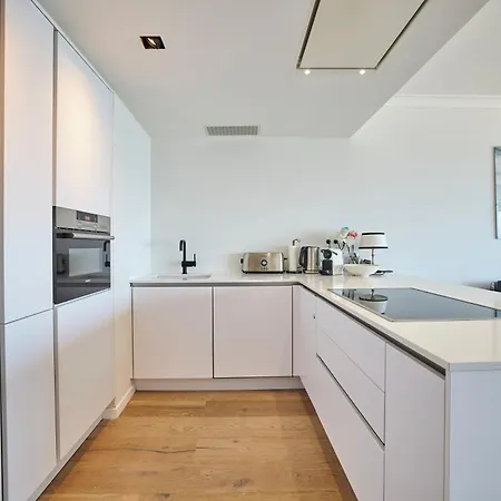 Apartment Europa Sky View 60 *