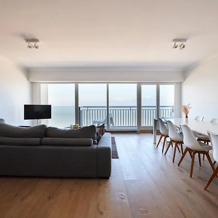 Europa Sky View 60 Apartment *